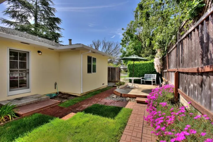 2037 Rosswood Drive 1, San Jose, California 95124