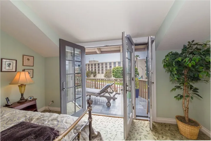 324 N Catalina Avenue 5, Redondo Beach, California 90277