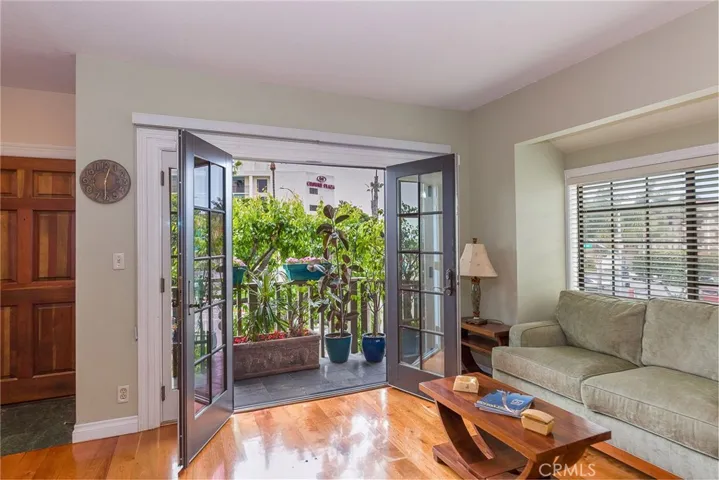 324 N Catalina Avenue 5, Redondo Beach, California 90277
