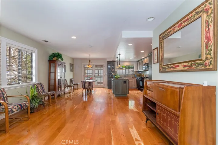 324 N Catalina Avenue 5, Redondo Beach, California 90277