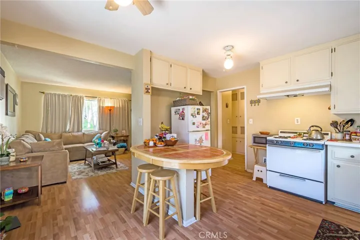 3526 Lewis Avenue, Long Beach, California 90807