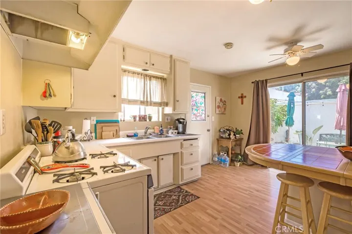 3526 Lewis Avenue, Long Beach, California 90807