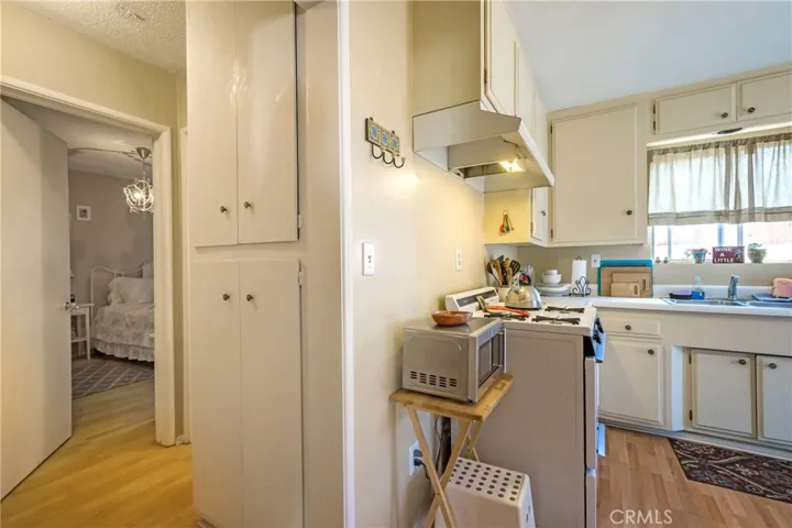 3526 Lewis Avenue, Long Beach, California 90807