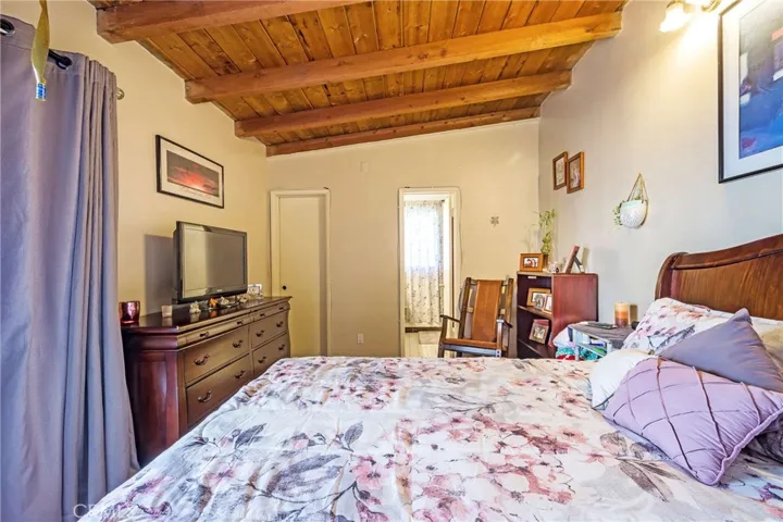 3526 Lewis Avenue, Long Beach, California 90807