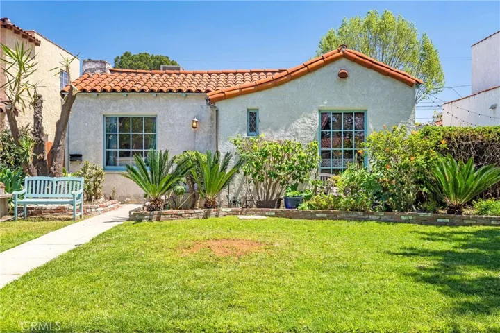 3526 Lewis Avenue, Long Beach, California 90807