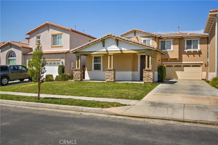 1512 Sweet Basil Circle, Hemet, California 92545