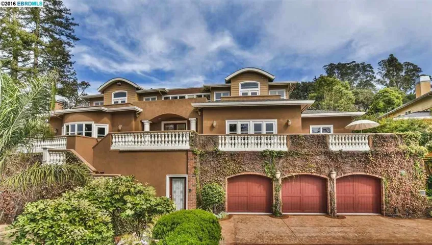 12 Dylans Way, El Cerrito, California 94530