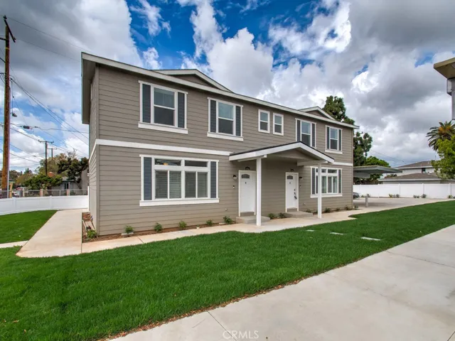 18621 E Pearl Avenue, Orange, California 92869