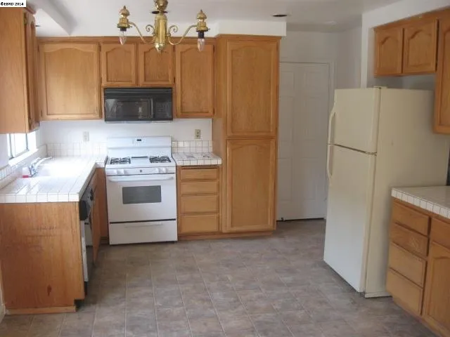 5086 Wagon Wheel Way, Antioch, California 94531-8431