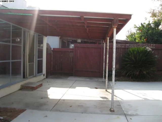 2008 Woodland Dr, Antioch, California 94509-2652