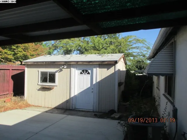 2008 Woodland Dr, Antioch, California 94509-2652