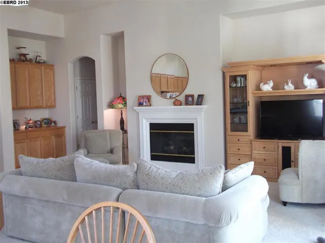 1587 Regent Drive, Brentwood, California 94513-6919