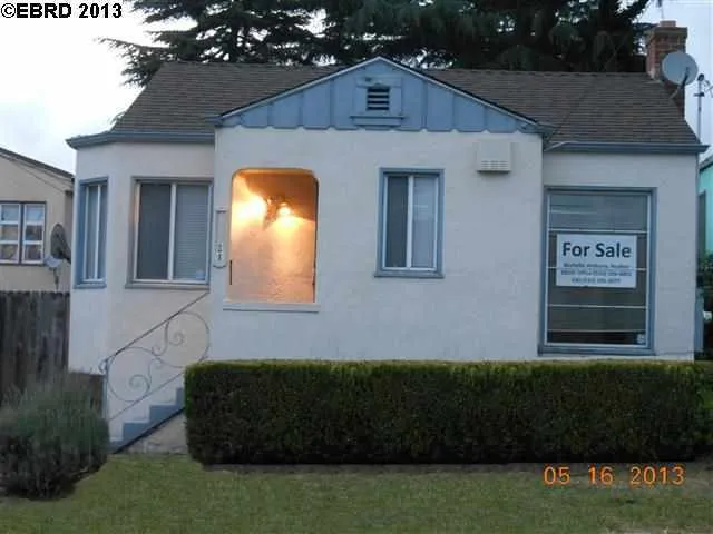 2421 80th Ave, Oakland, California 94605-3452