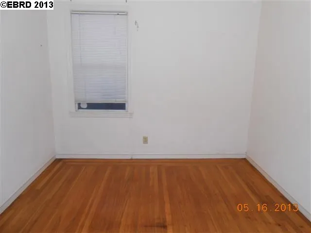 2421 80th Ave, Oakland, California 94605-3452