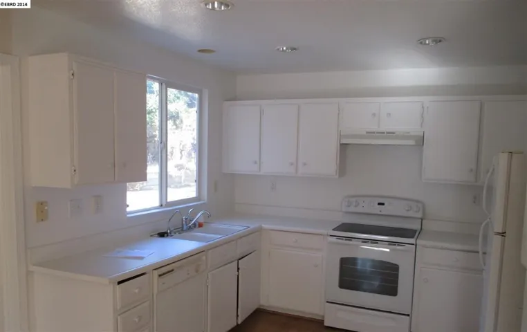 5020 Rockwall Way, Antioch, California 94531-8396