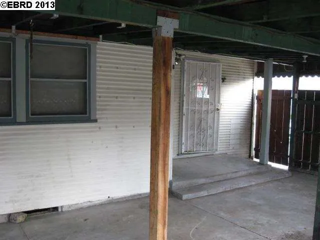 1414 G St, Antioch, California 94509-2241