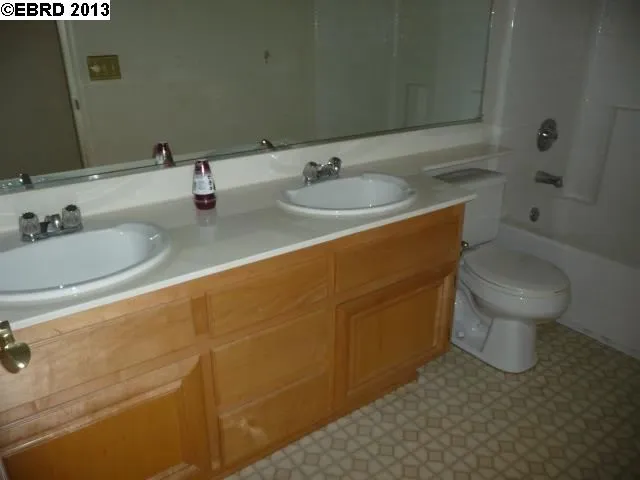 2400 Hooftrail Way, Antioch, California 94531-8919