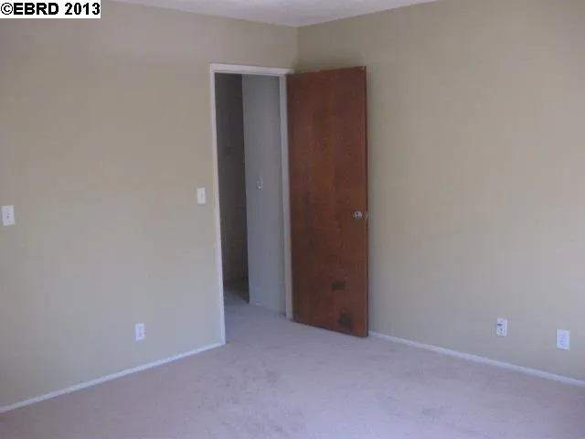 1230 Pine Creek Way G, Concord, California 94520-3632