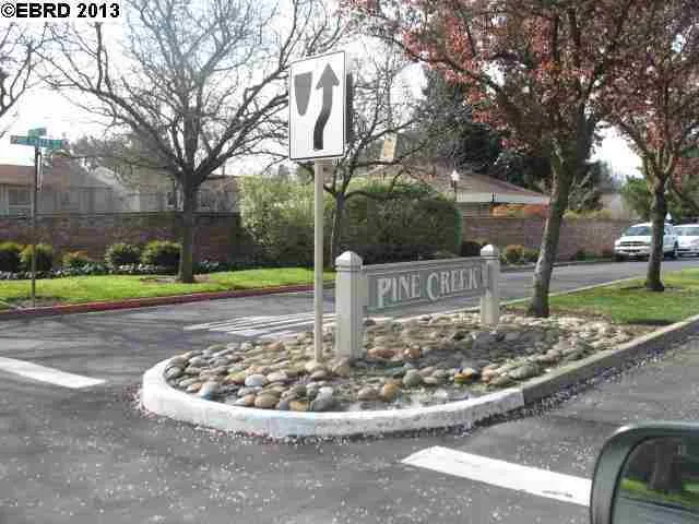 1230 Pine Creek Way G, Concord, California 94520-3632