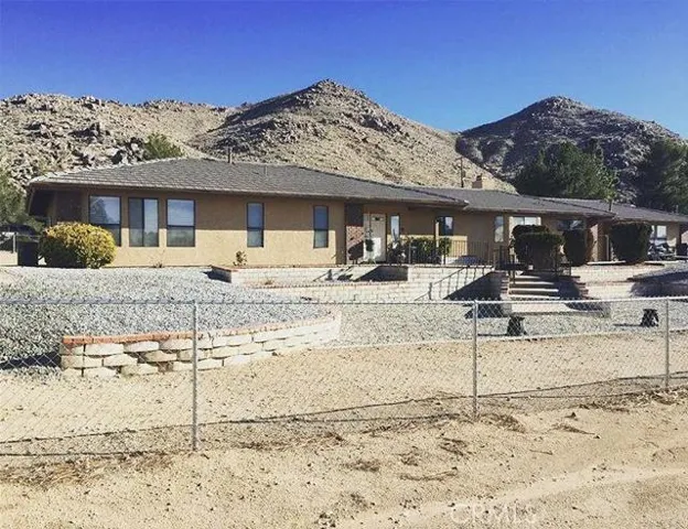 16233 Rimrock Road, Apple Valley, California 92307