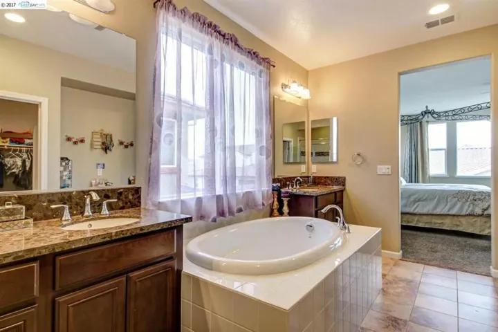 2521 Shadowbrooke, Brentwood, California 94513