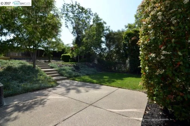 213 W Country Club Dr, Brentwood, California 94513