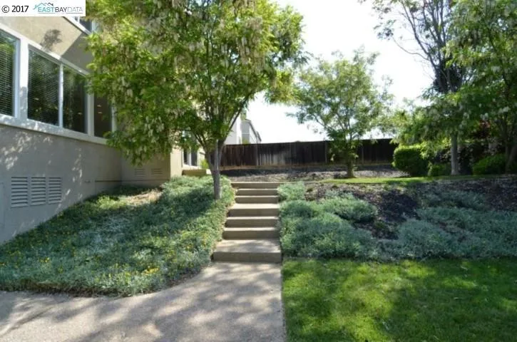 213 W Country Club Dr, Brentwood, California 94513