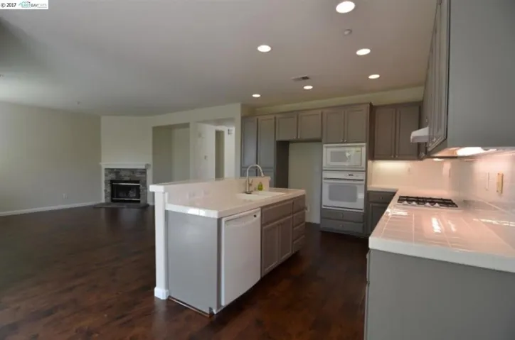 213 W Country Club Dr, Brentwood, California 94513