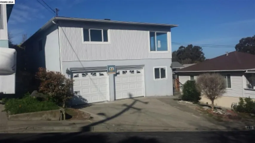 860 3rd Ave, Pinole, California 94564-2416