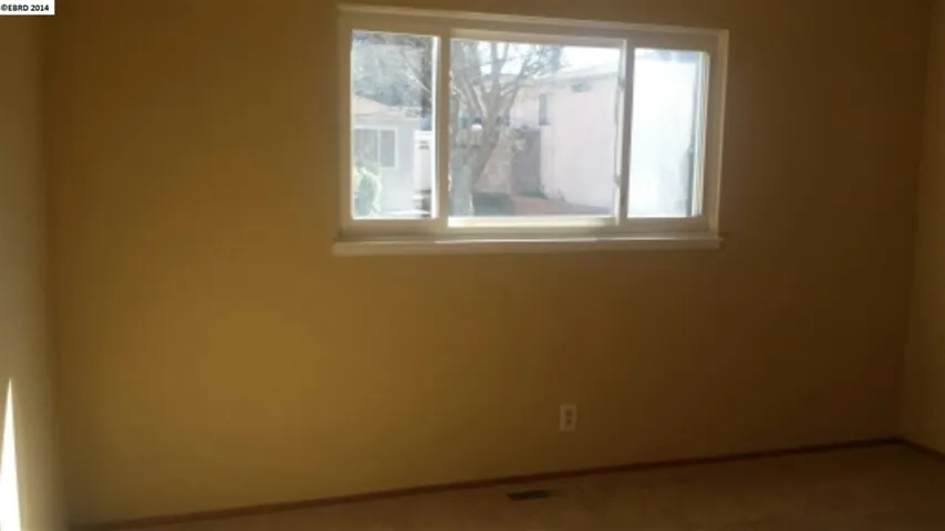 860 3rd Ave, Pinole, California 94564-2416