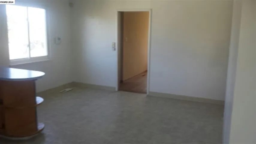 860 3rd Ave, Pinole, California 94564-2416