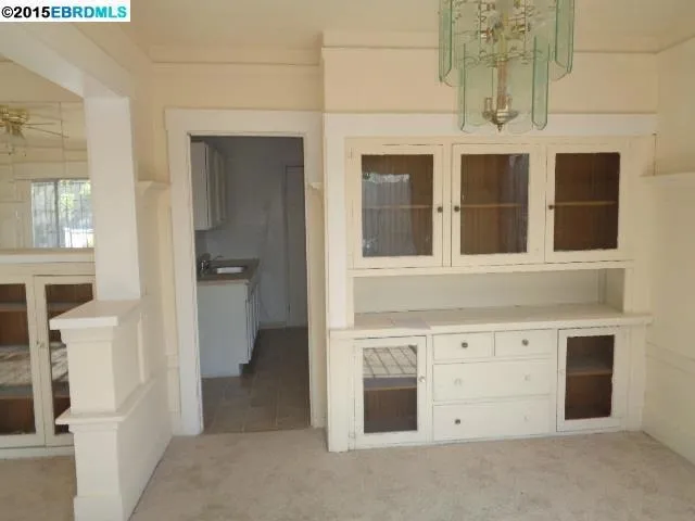 587 3rd St, Richmond, California 94801