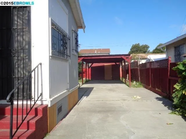 587 3rd St, Richmond, California 94801