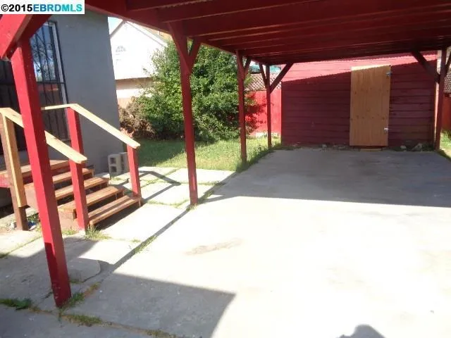 587 3rd St, Richmond, California 94801
