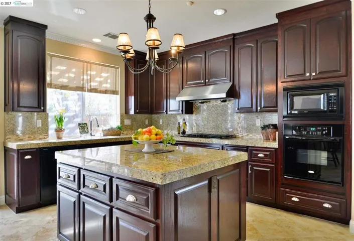 2332 Demartini Ln, Brentwood, California 94513