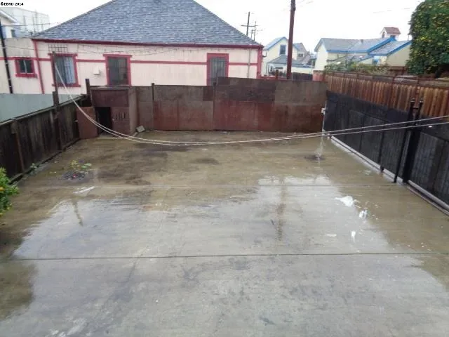 2247 Foothill Blvd, Oakland, California 94606-4742