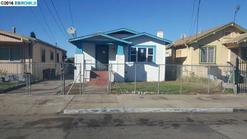1227 95th Ave, Oakland, California 94603