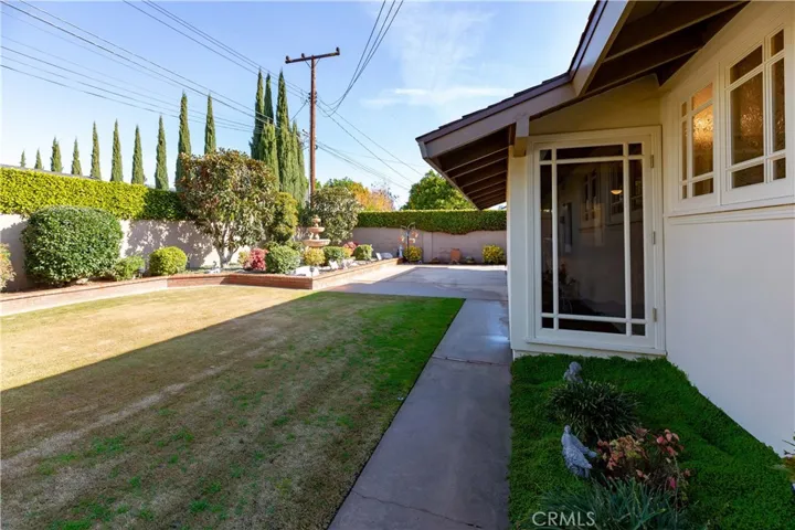 2751 Blume Drive, Rossmoor, California 90720