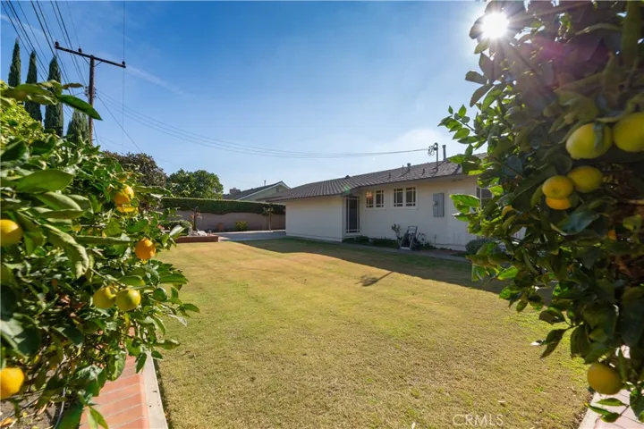 2751 Blume Drive, Rossmoor, California 90720