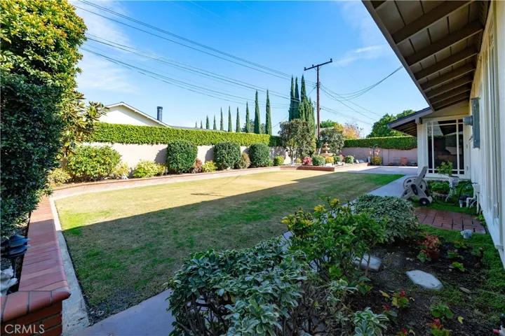 2751 Blume Drive, Rossmoor, California 90720