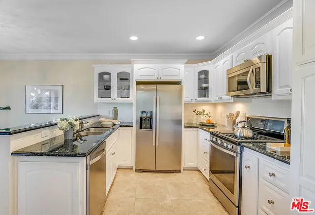 12412 Texas Avenue 202, Los Angeles, California 90025