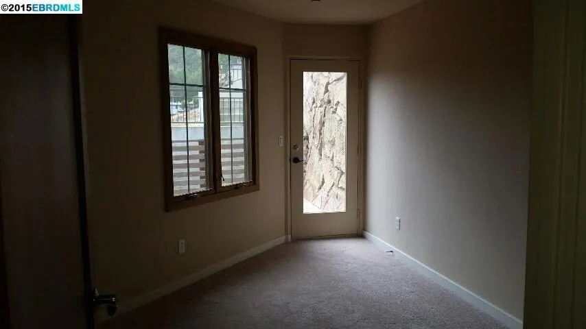 64 Siena Dr, Oakland, California 94605
