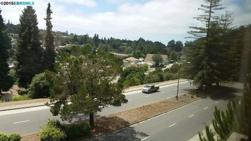 64 Siena Dr, Oakland, California 94605