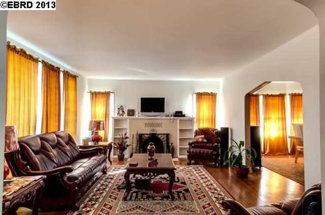 2901 57th Ave, Oakland, California 94605
