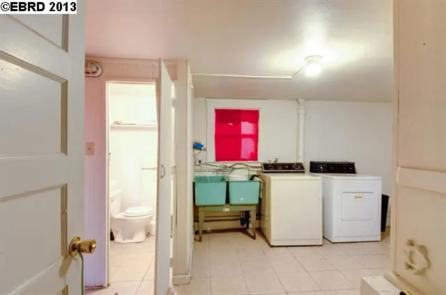 2901 57th Ave, Oakland, California 94605