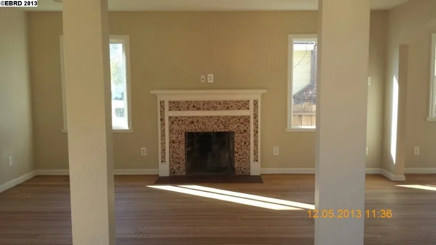 2315 Maywood Ave, Oakland, California 94605-2755