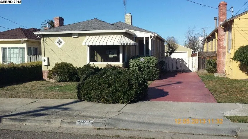 2315 Maywood Ave, Oakland, California 94605-2755