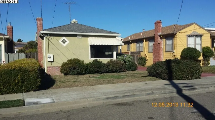 2315 Maywood Ave, Oakland, California 94605-2755