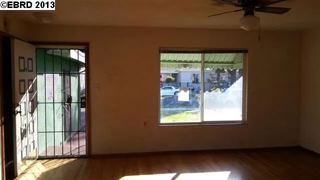 811 Florida Ave, Richmond, California 94804-2458