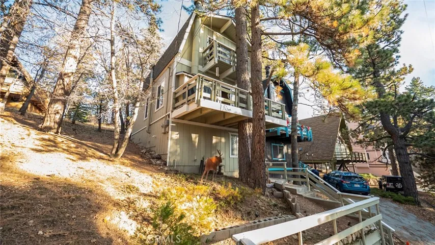 2405 Oak Drive, Arrowbear, California 92382